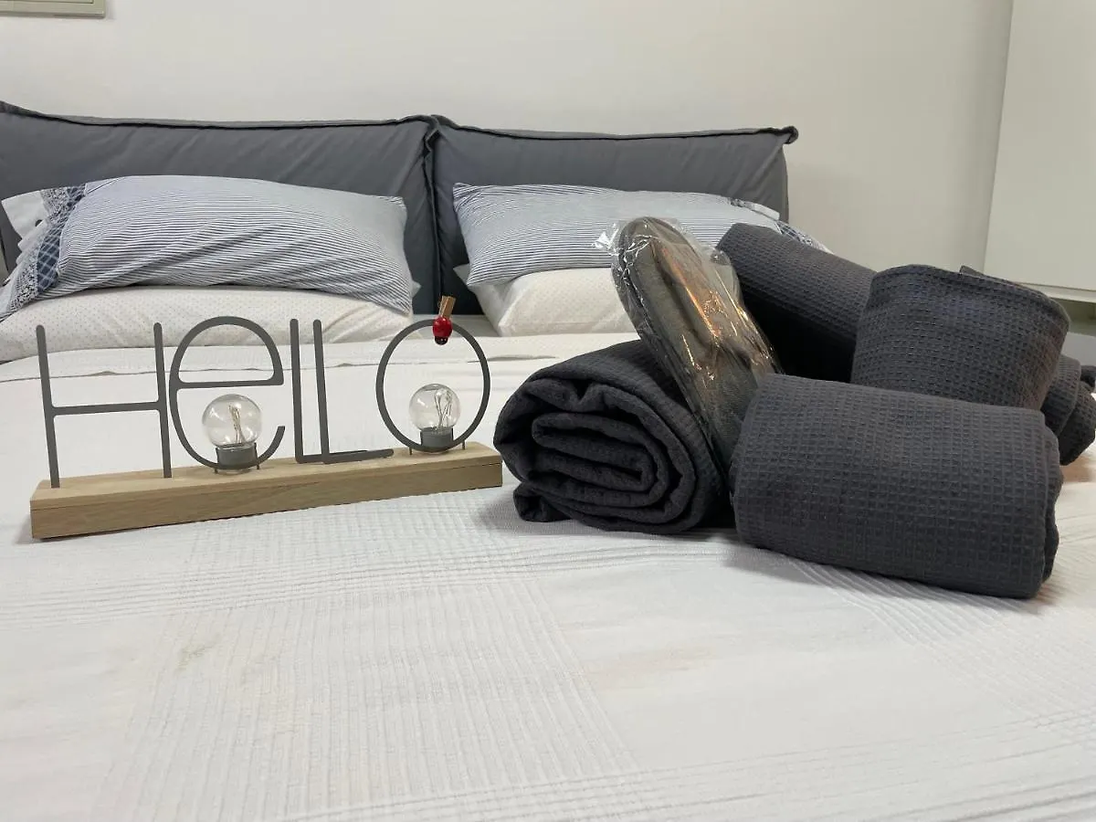 In&Out Apartment - Mostacciano, Eur Rome Italy