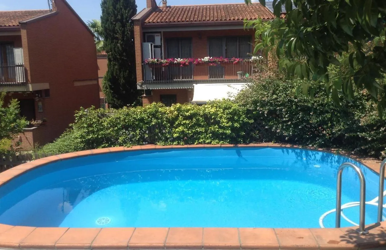 In&Out Apartment - Mostacciano, Eur Rome