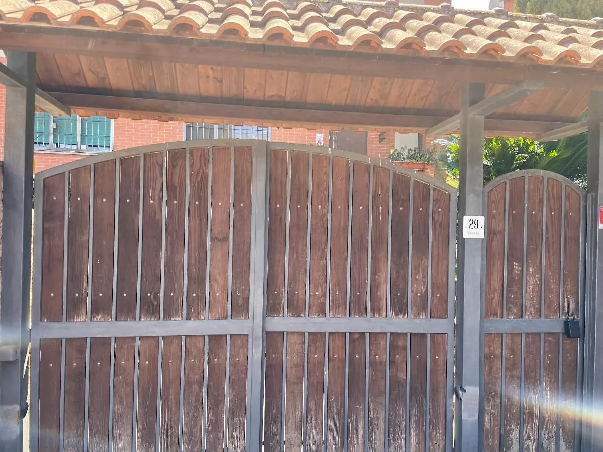 In&Out Apartment - Mostacciano, Eur Rome