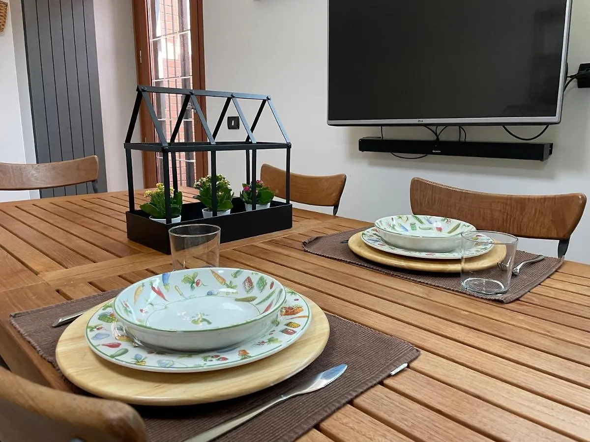 In&Out Apartment - Mostacciano, Eur Rome 0*,