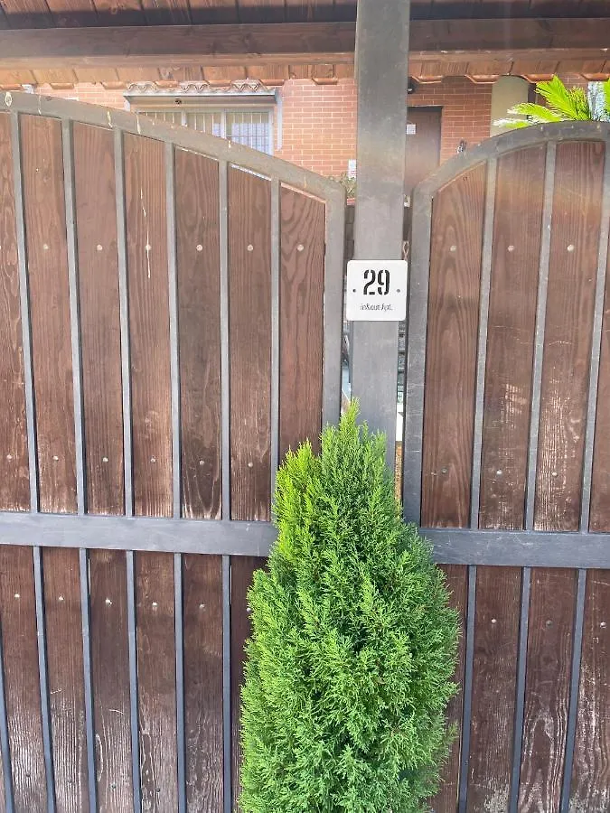 In&Out Apartment - Mostacciano, Eur 罗马 意大利